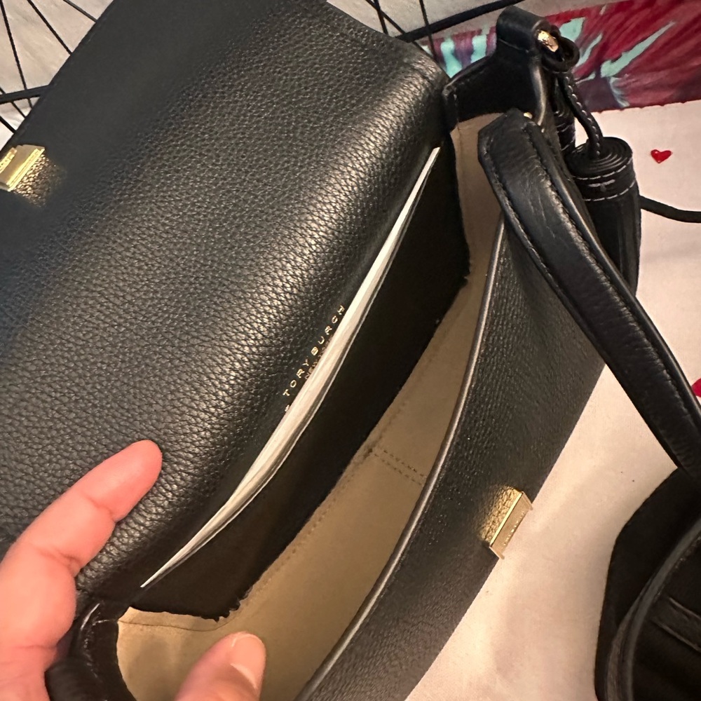 Tory Burch bag. Brand new. - Picture 3 of 6